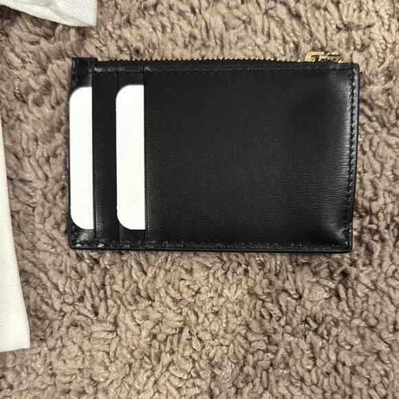 Gucci Black Card Holder with Gold Emblem - Picture 2 of 4